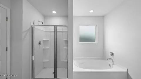 Bath - 676 Lytham Dr, Aiken, SC 29801 photo 1 of 1