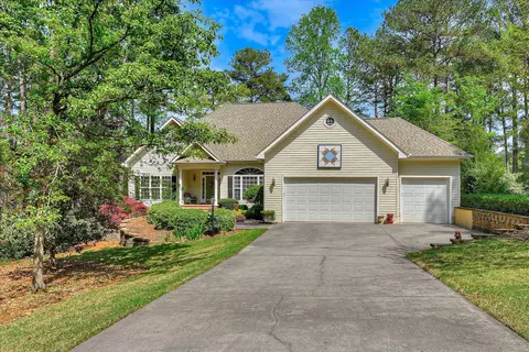 243 Fairway Dr, Mccormick, SC 29835