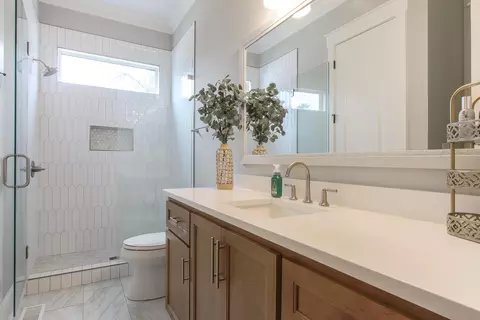 Bath - 4009 Brant Dr, Evans, GA 30809 photo 1 of 7
