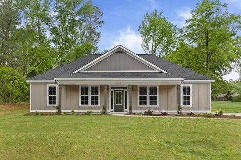 106 Walton Dr, Grovetown, GA 30813