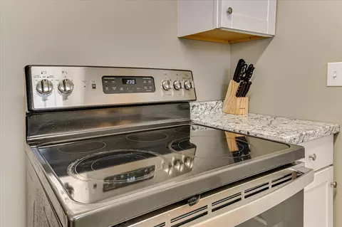 Kitchen - 2004 End St, Augusta, GA 30909 photo 4 of 5