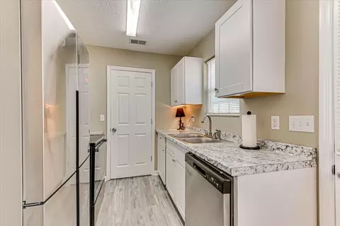 Kitchen - 2004 End St, Augusta, GA 30909 photo 2 of 5