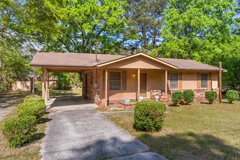 81 Haynes St, Warrenton, GA 30828