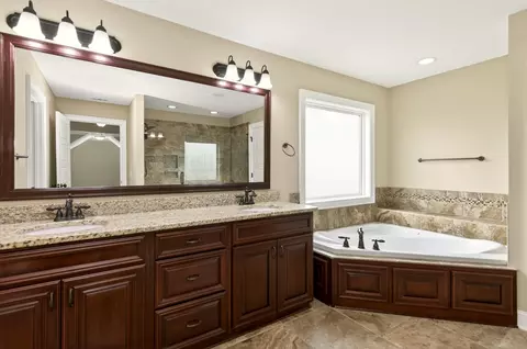 Bath - 9055 Winterton St, Evans, GA 30809 photo 1 of 6