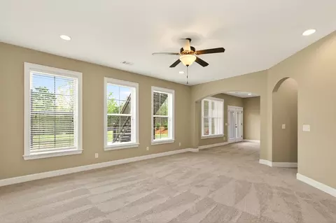 Living - 9055 Winterton St, Evans, GA 30809 photo 7 of 8