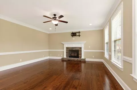 Living - 9055 Winterton St, Evans, GA 30809 photo 4 of 8
