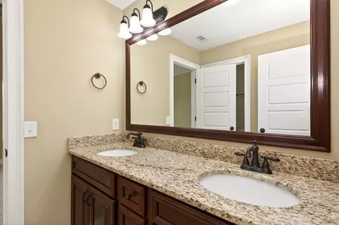 Bath - 9055 Winterton St, Evans, GA 30809 photo 5 of 6