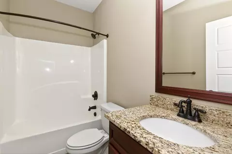 Bath - 9055 Winterton St, Evans, GA 30809 photo 6 of 6