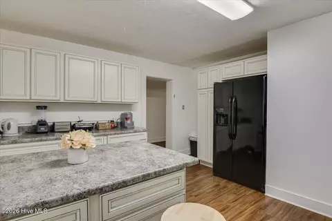 Kitchen - 714 Hickman Rd, Augusta, GA 30904 photo 11 of 13