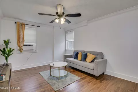 Living - 714 Hickman Rd, Augusta, GA 30904 photo 1 of 2
