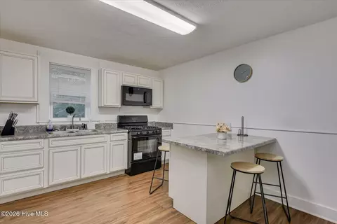 Kitchen - 714 Hickman Rd, Augusta, GA 30904 photo 8 of 13