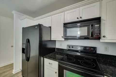 Kitchen - 350 Connor Cir, Evans, GA 30809 photo 4 of 4
