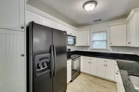 Kitchen - 350 Connor Cir, Evans, GA 30809 photo 2 of 4