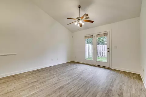 Living - 350 Connor Cir, Evans, GA 30809 photo 1 of 6