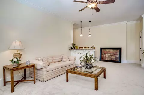 Living - 608 Emerald Xing, Evans, GA 30809 photo 6 of 10