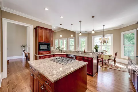 Kitchen - 608 Emerald Xing, Evans, GA 30809 photo 3 of 6