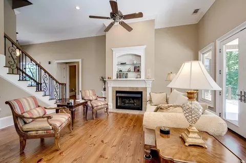 Living - 608 Emerald Xing, Evans, GA 30809 photo 3 of 10