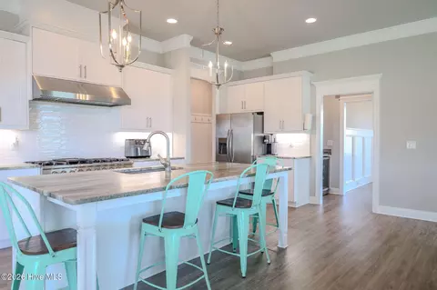 Kitchen - 214 Cardinal Ct, Evans, GA 30809 photo 5 of 9