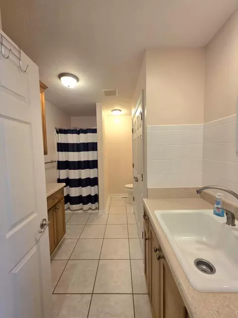Bath - 335 W Sheppard St, Stapleton, GA 30823 photo 10 of 10