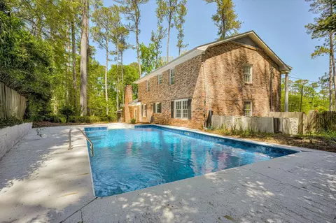Exterior - 531 Regent Rd, Augusta, GA 30909 photo 6 of 12