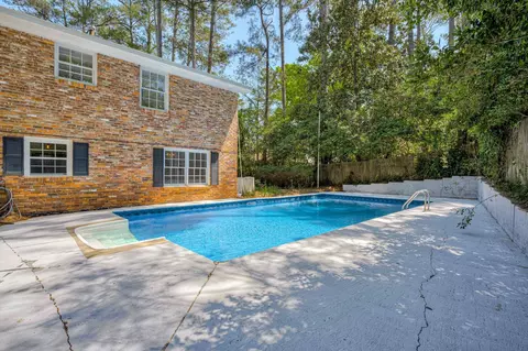 Exterior - 531 Regent Rd, Augusta, GA 30909 photo 5 of 12
