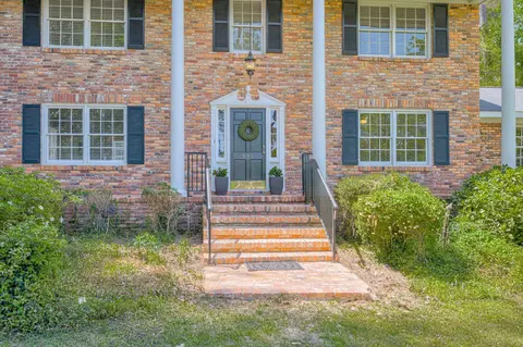 Exterior - 531 Regent Rd, Augusta, GA 30909 photo 3 of 12