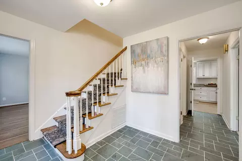 Entry Way - 531 Regent Rd, Augusta, GA 30909 photo 1 of 4