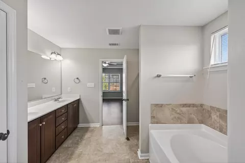 Entry Way - 3259 Windwood St, Evans, GA 30809 photo 7 of 8