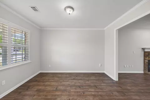 Living - 3259 Windwood St, Evans, GA 30809 photo 2 of 6