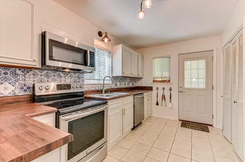 Kitchen - 3217 W Wimbledon Dr, Augusta, GA 30909 photo 1 of 1