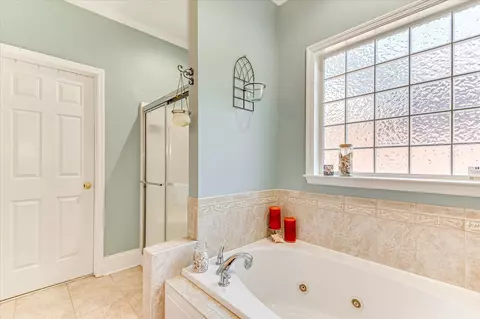 Bath - 4895 Somerset Dr, Evans, GA 30809 photo 2 of 8