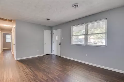 Living - 2916 Panhandle Cir, Augusta, GA 30906 photo 1 of 7