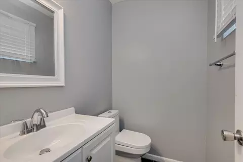 Bath - 2916 Panhandle Cir, Augusta, GA 30906 photo 1 of 2
