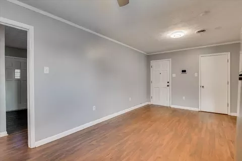Living - 2916 Panhandle Cir, Augusta, GA 30906 photo 6 of 7