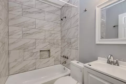 Bath - 2916 Panhandle Cir, Augusta, GA 30906 photo 2 of 2