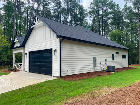 Exterior - 114 Rhett Dr, Mccormick, SC 29835 photo 4 of 4