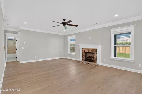 Living - 437 Woodlawn St, Evans, GA 30809 photo 1 of 3