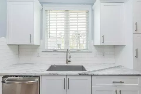 Kitchen - 677 Tree Top Trl, Evans, GA 30809 photo 3 of 7