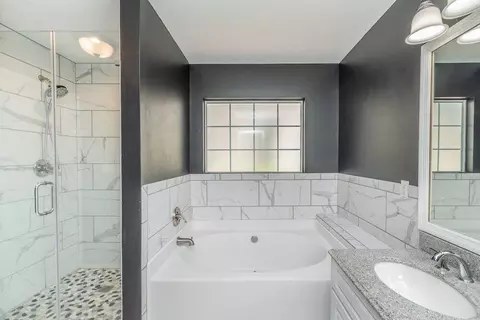 Bath - 3771 Boulder Trl, Martinez, GA 30907 photo 3 of 6