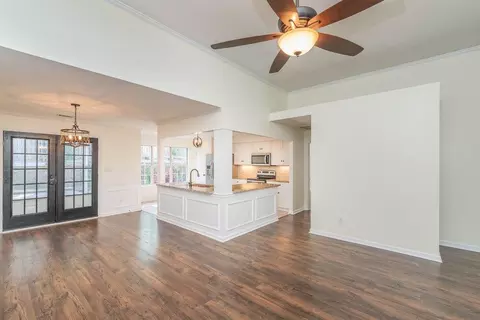 Living - 3771 Boulder Trl, Martinez, GA 30907 photo 4 of 5