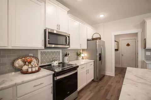 Kitchen - 3464 Hilltop Trl, Evans, GA 30809 photo 8 of 9