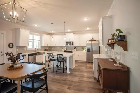 Kitchen - 3464 Hilltop Trl, Evans, GA 30809 photo 2 of 9