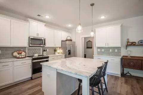Kitchen - 3464 Hilltop Trl, Evans, GA 30809 photo 6 of 9