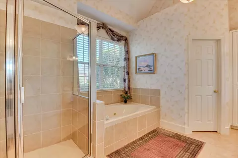Bath - 3502 Greenway Dr, Evans, GA 30809 photo 5 of 7