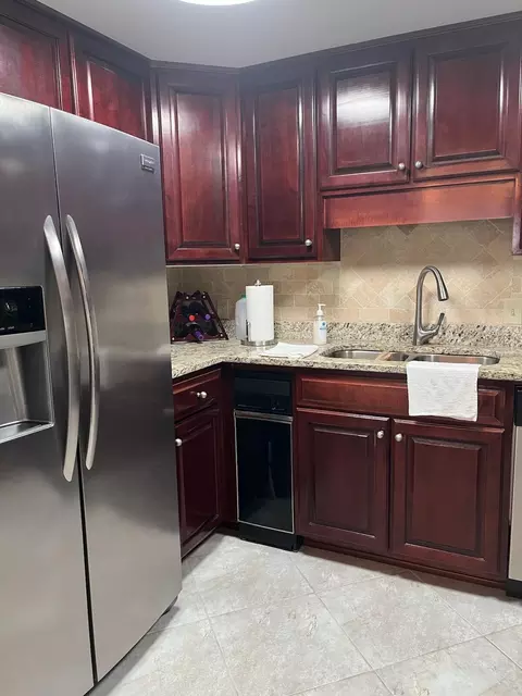 Kitchen - 1 7th St #1105, Augusta, GA 30901 photo 3 of 5