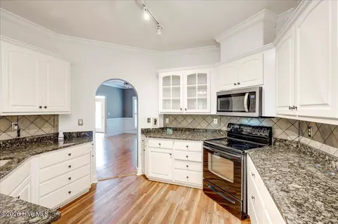 Kitchen - 2223 Millshaven Trl, Evans, GA 30809 photo 2 of 4