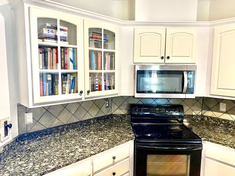 Kitchen - 2223 Millshaven Trl, Evans, GA 30809 photo 4 of 12