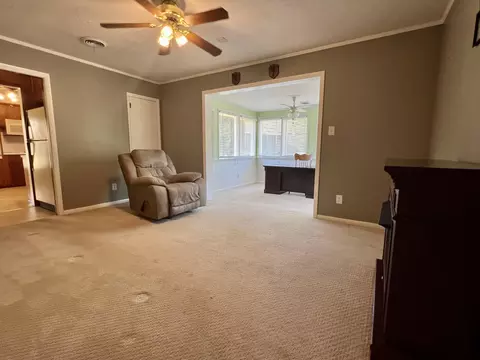 Living - 2535 Sandra Dr, Augusta, GA 30906 photo 2 of 5