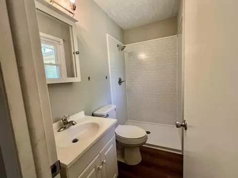 Bath - 2535 Sandra Dr, Augusta, GA 30906 photo 3 of 3