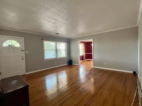 Living - 2535 Sandra Dr, Augusta, GA 30906 photo 3 of 5